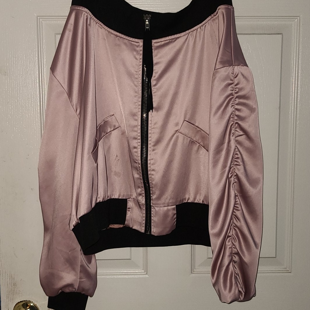 COLD SHOULDER BLUSH JACKET